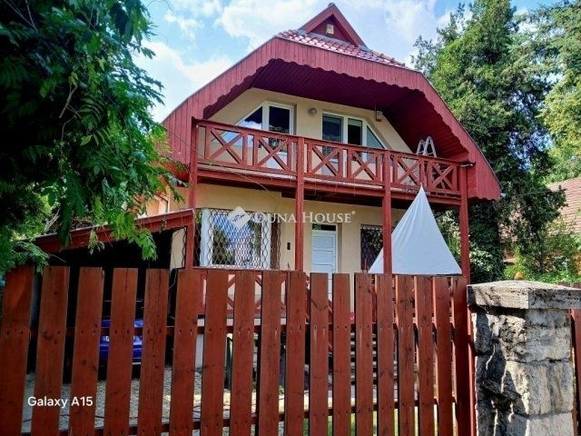 Eladó családi ház, Budapesten, III. kerületben 129.9 M Ft