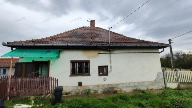 Eladó családi ház, Nagydoboson 7.5 M Ft, 2 szobás