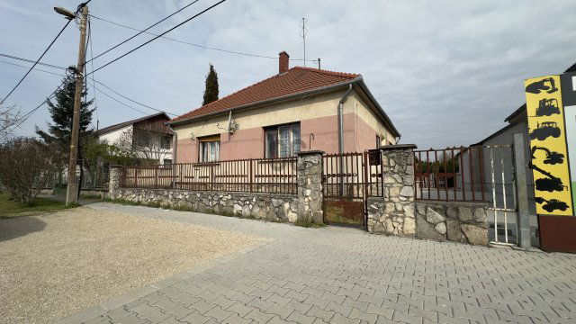 Eladó családi ház, Mosonmagyaróváron 63 M Ft, 3 szobás