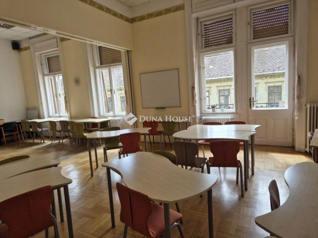 Eladó téglalakás, Budapesten, II. kerületben, Frankel Leó úton