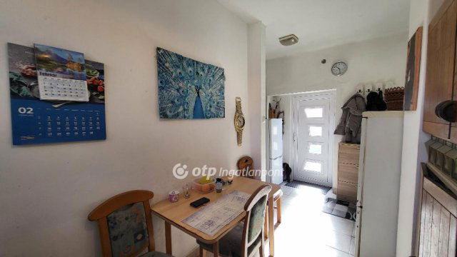 Eladó családi ház, Tapolcán 34.9 M Ft, 2 szobás