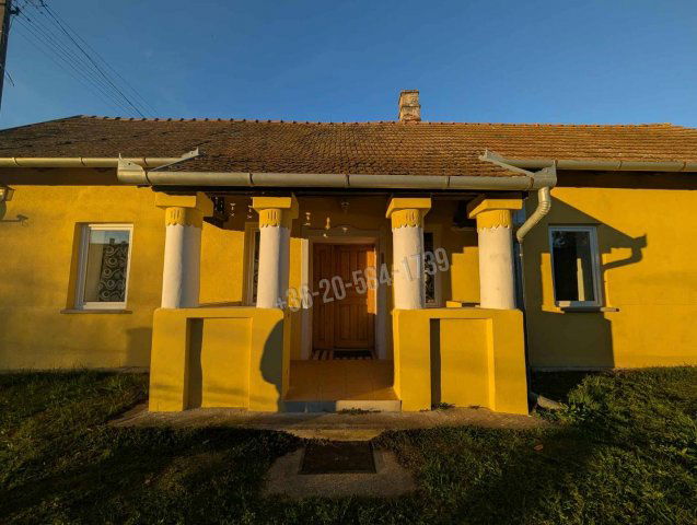 Eladó családi ház, Somogyzsitfán 17.8 M Ft, 2 szobás