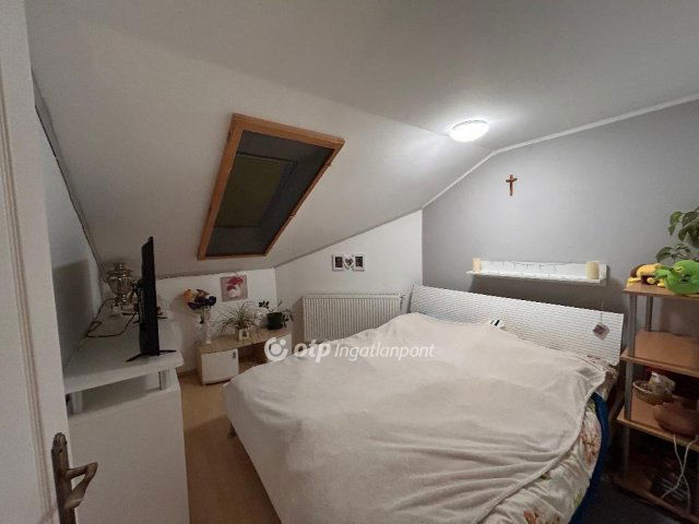 Eladó ikerház, Szigetszentmiklóson 96.9 M Ft, 4+2 szobás