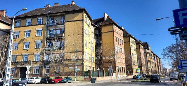 Eladó téglalakás, Budapesten, VIII. kerületben 47.5 M Ft