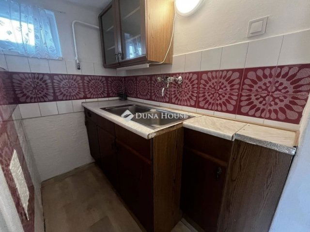 Eladó családi ház, Kecskeméten 38.9 M Ft, 2 szobás