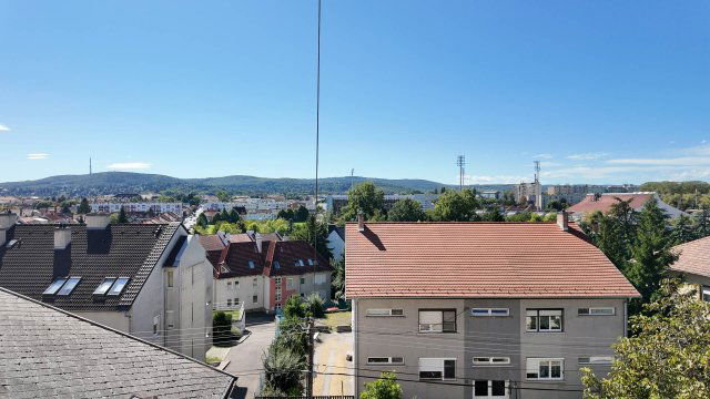 Eladó téglalakás, Sopronban 41.9 M Ft, 1+1 szobás