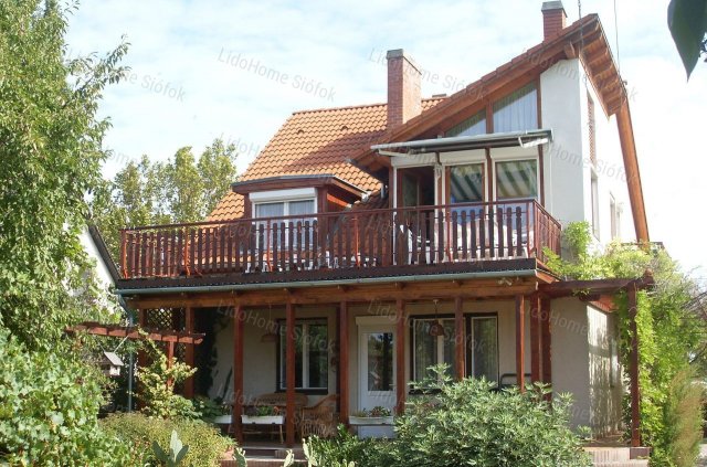 Eladó családi ház, Zamárdiban 112.5 M Ft, 6+2 szobás