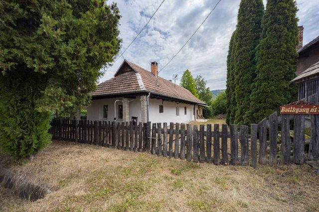Eladó családi ház, Romhányon 17.5 M Ft, 3 szobás