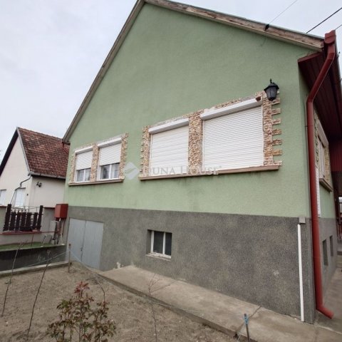 Eladó családi ház, Pilisen 89.5 M Ft, 4 szobás