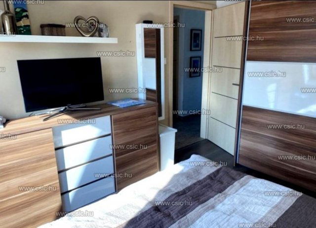 Eladó téglalakás, XV. kerületben, Drégelyvár utcában