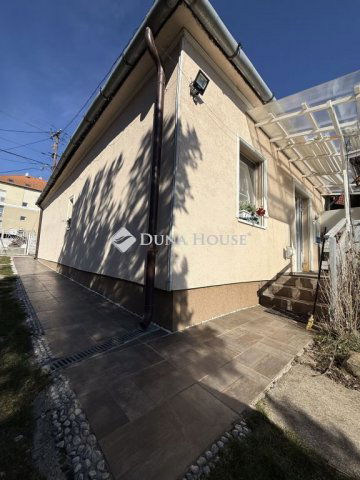 Eladó ikerház, Hajmáskéren 84.9 M Ft, 3 szobás