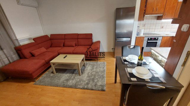 Kiadó téglalakás, albérlet, XIII. kerületben, Szekszárdi utcában
