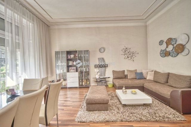 Eladó téglalakás, Budapesten, VIII. kerületben 171 M Ft