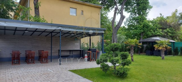 Eladó hotel, Balatonfüreden 649.9 M Ft, 17+2 szobás