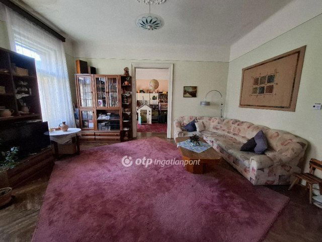 Eladó téglalakás, Budapesten, VI. kerületben 117 M Ft