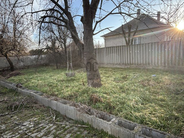 Eladó családi ház, Várpalotán 51.5 M Ft, 5 szobás