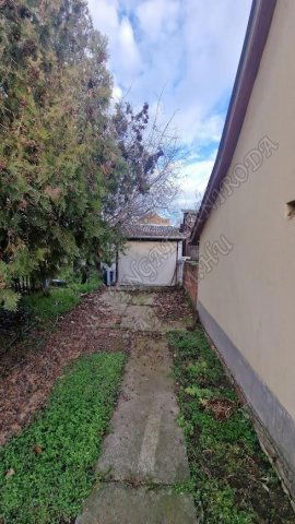 Eladó családi ház, Hódmezővásárhelyen 43.5 M Ft, 2 szobás