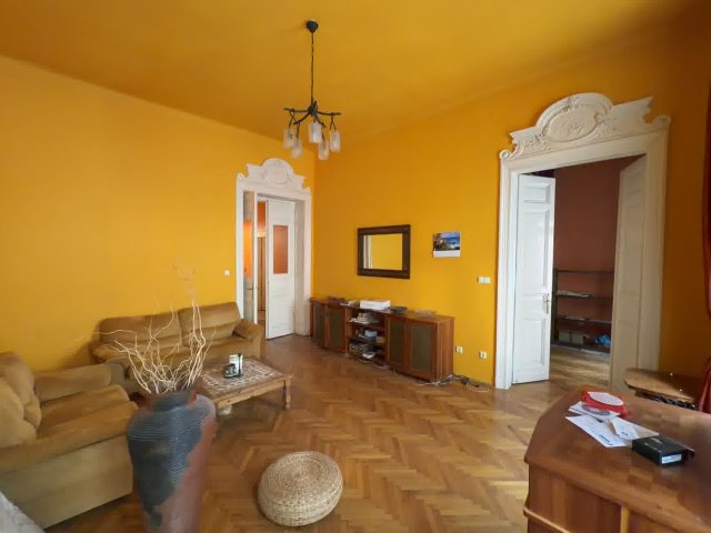 Eladó téglalakás, Budapesten, VII. kerületben, Király utcában