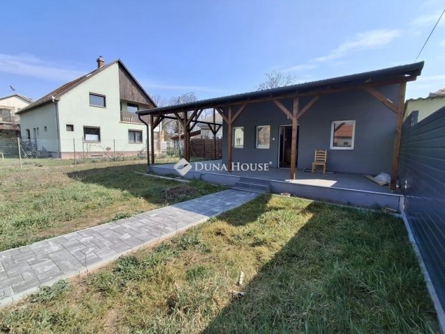 Eladó telek, Budapesten, XVIII. kerületben 99 M Ft