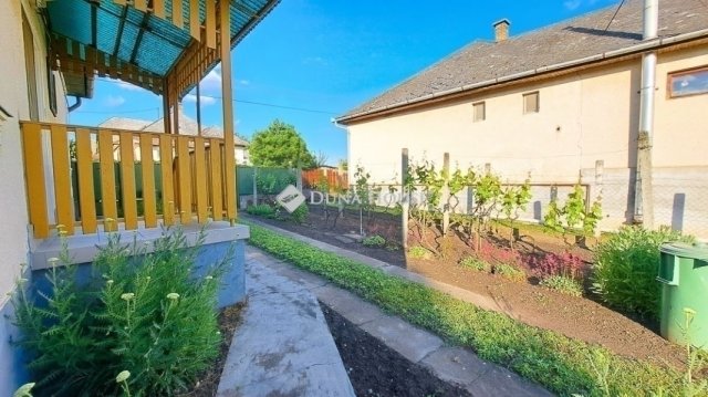 Eladó családi ház, Zsámbokon 41.9 M Ft, 3 szobás
