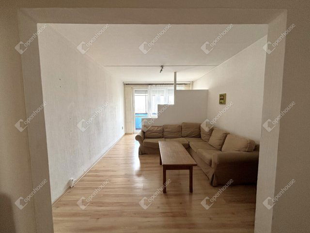 Eladó panellakás, Győrött 47.9 M Ft, 2 szobás