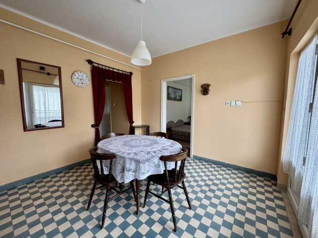 Eladó családi ház, Keszthelyen 170 M Ft, 6 szobás