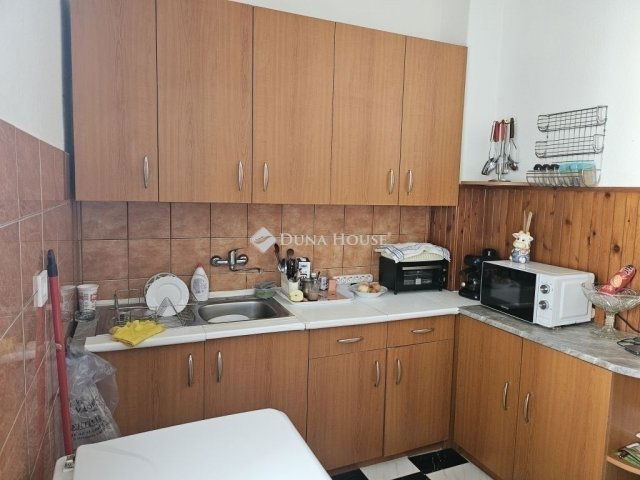 Eladó téglalakás, Vecsésen 68 M Ft, 2 szobás