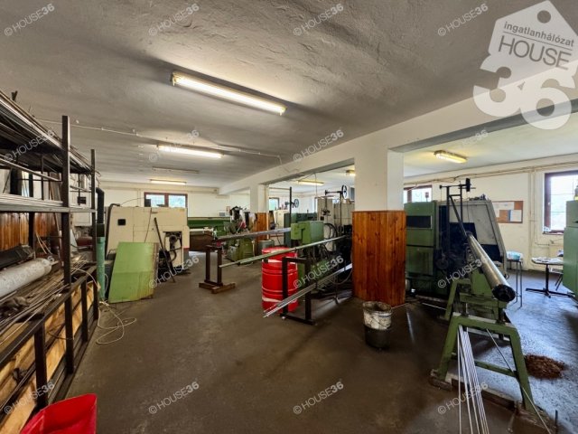 Eladó ipari ingatlan, Kiskunmajsán 170 M Ft / költözzbe.hu