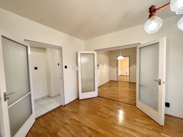 Eladó panellakás, Budaörsön 82.9 M Ft, 3 szobás