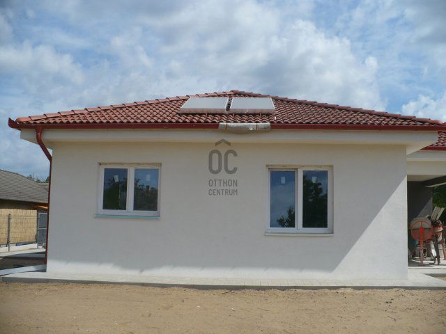 Eladó ikerház, Bocskaikerten 86 M Ft, 4 szobás