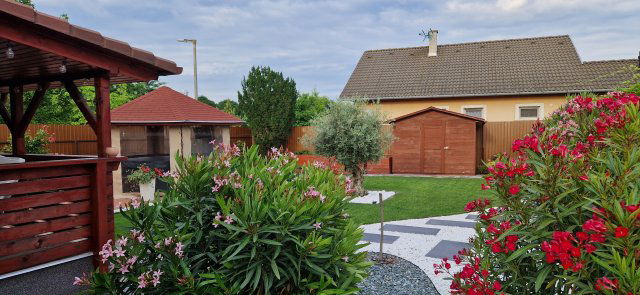 Eladó családi ház, Albertirsán 109.9 M Ft, 4 szobás