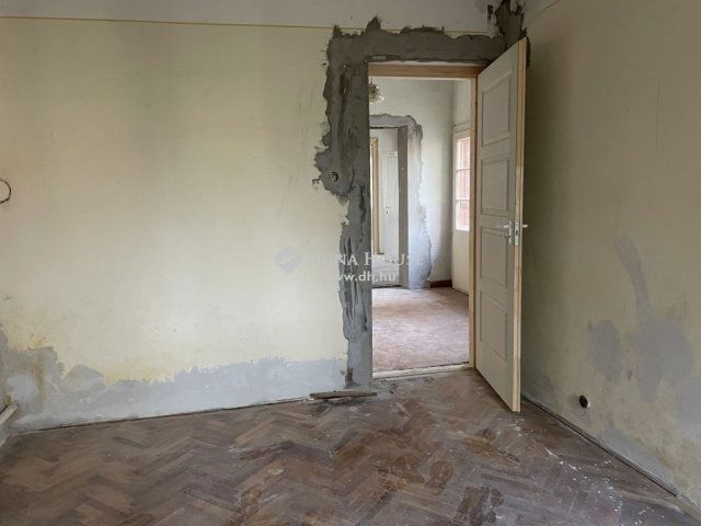 Eladó családi ház, Budapesten, XVIII. kerületben 49.9 M Ft