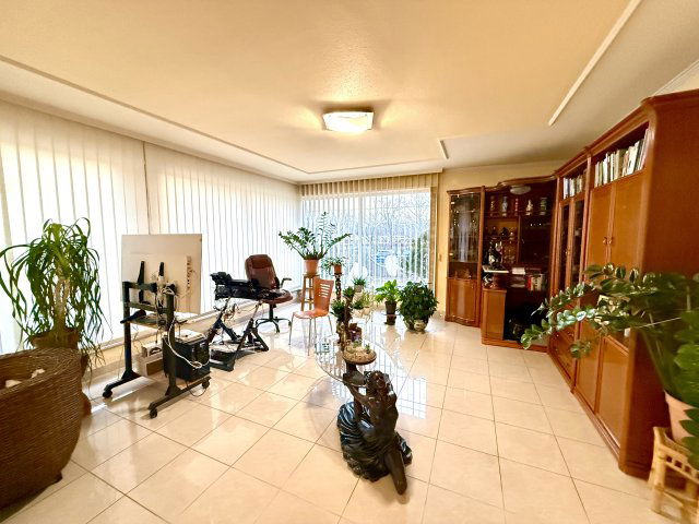 Eladó családi ház, Dunakeszin 269.9 M Ft, 5 szobás