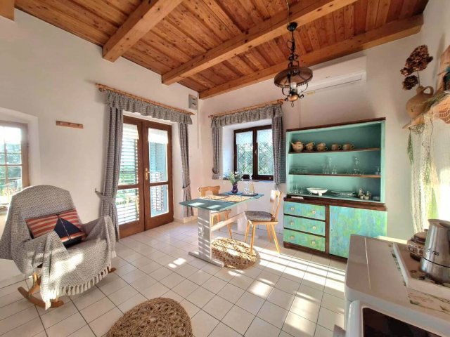 Eladó családi ház, Tapolcán 119 M Ft, 4 szobás