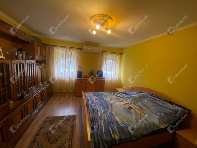 Eladó családi ház, Rábapatonán 54.99 M Ft, 3 szobás