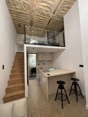 Kiadó téglalakás, albérlet, VIII. kerületben, Puskin utcában