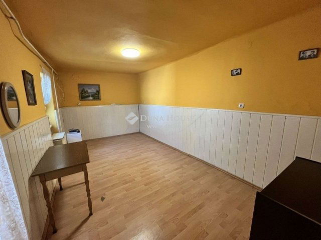 Eladó családi ház, Kecskeméten 39.9 M Ft, 3 szobás