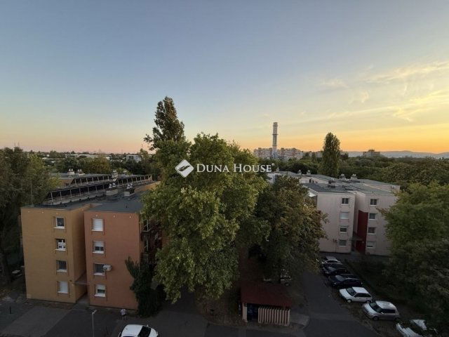 Eladó panellakás, Budapesten, XV. kerületben 72.3 M Ft, 3 szobás