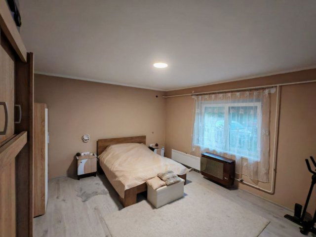 Eladó családi ház, Tiszakécskén 37.4 M Ft, 3 szobás