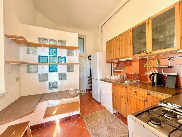 Eladó téglalakás, Budapesten, VIII. kerületben 52.9 M Ft