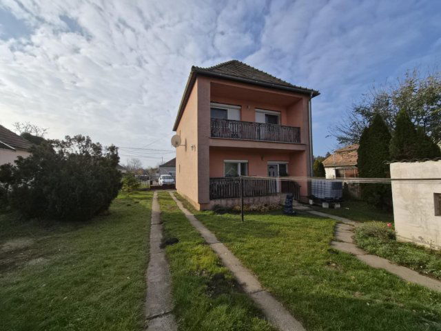 Eladó családi ház, Pusztaszabolcson 69 M Ft, 3 szobás
