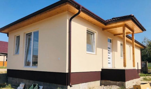 Eladó családi ház, Kecskeméten 45 M Ft, 3 szobás
