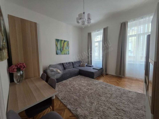 Kiadó téglalakás, albérlet, VII. kerületben, Izabella utcában