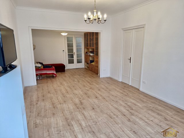 Kiadó téglalakás, albérlet, I. kerületben, Attila úton