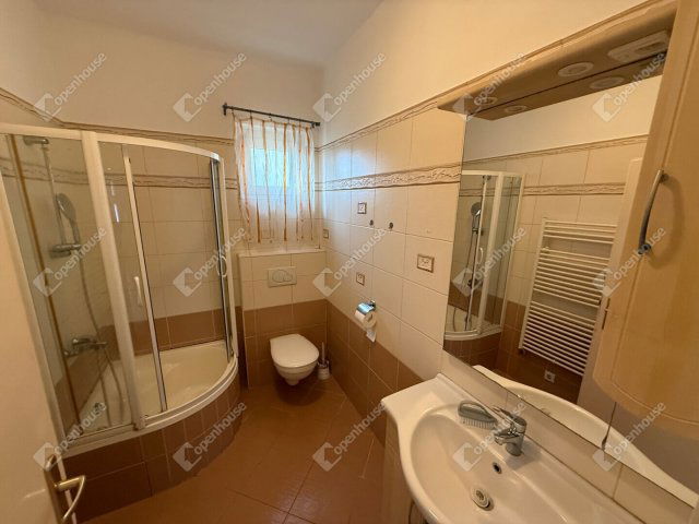 Eladó családi ház, Zalaegerszegen 57.9 M Ft, 2 szobás