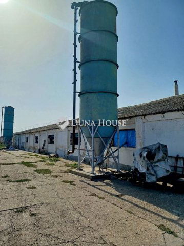 Kiadó mezogazdasagi ingatlan, Sárrétudvarin, Kossuth utcában