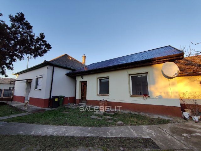 Eladó családi ház, Hajdúszoboszlón 66.95 M Ft, 4+1 szobás