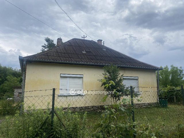 Eladó nyaraló, Dejtáron 21.9 M Ft, 2+1 szobás