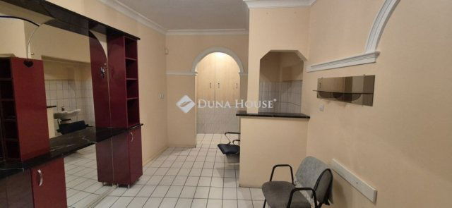 Eladó családi ház, Hódmezővásárhelyen 48 M Ft, 2 szobás