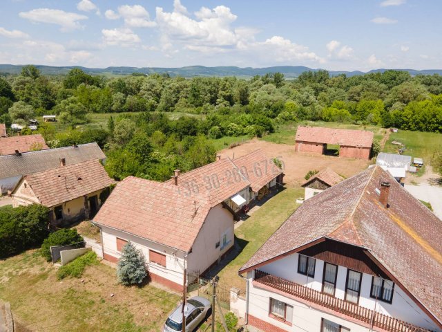 Eladó családi ház, Ipolyvecén 18 M Ft, 4 szobás